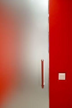 UWie Restrooms 02