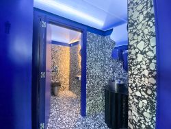 UWie Restrooms 09